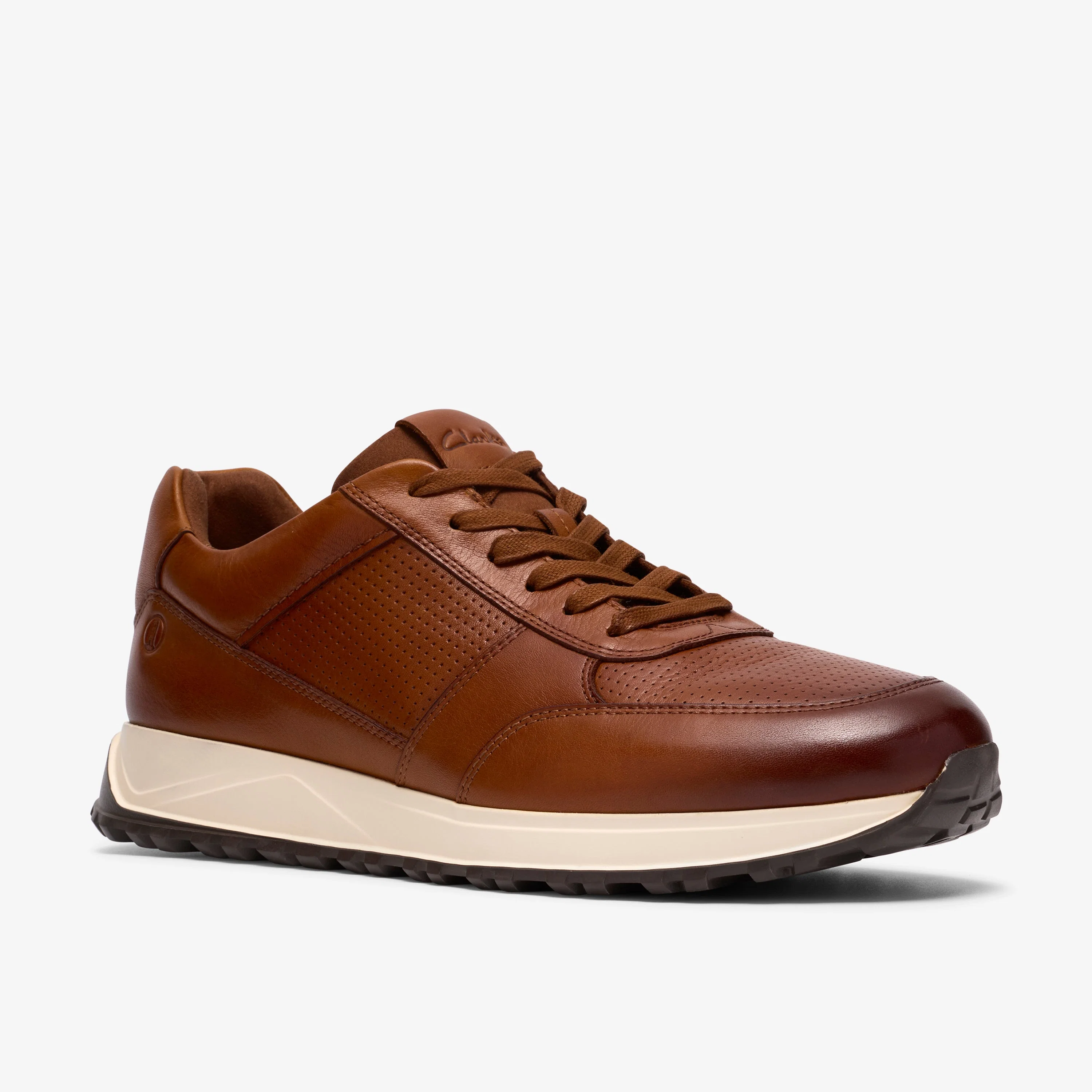 ZAPATO CLARKS DE PORTIVO CASUAL MARRON COLONIAL CON TRENZAS