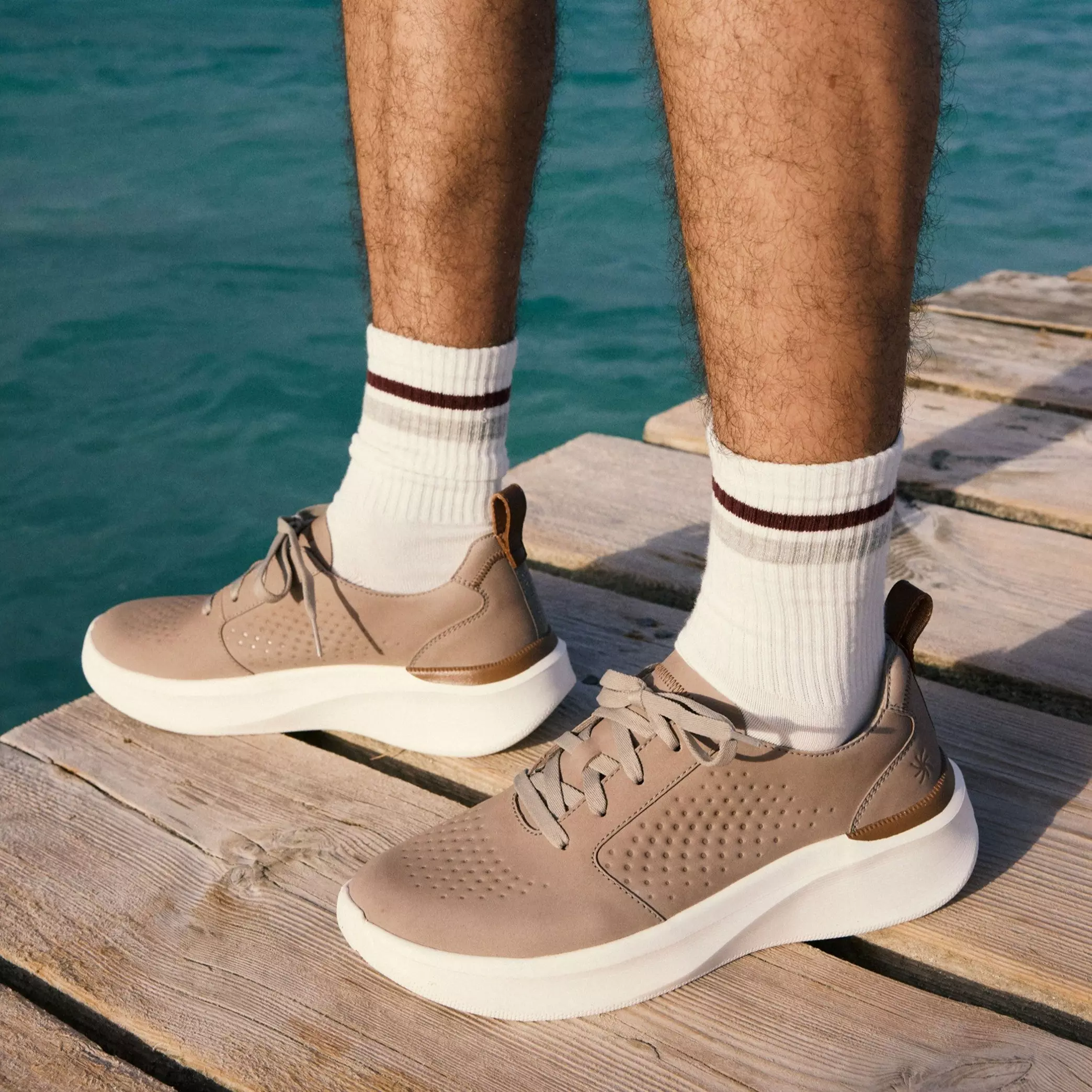 ZAPATO CLARKS DE PORTIVO CASUAL ( SOLEVANA ) BEIGE